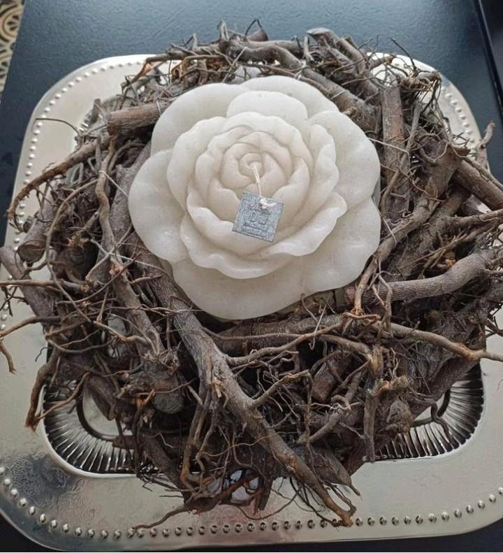 Mooie krans met kaars in als decoratie, in perfecte staat, Ophalen