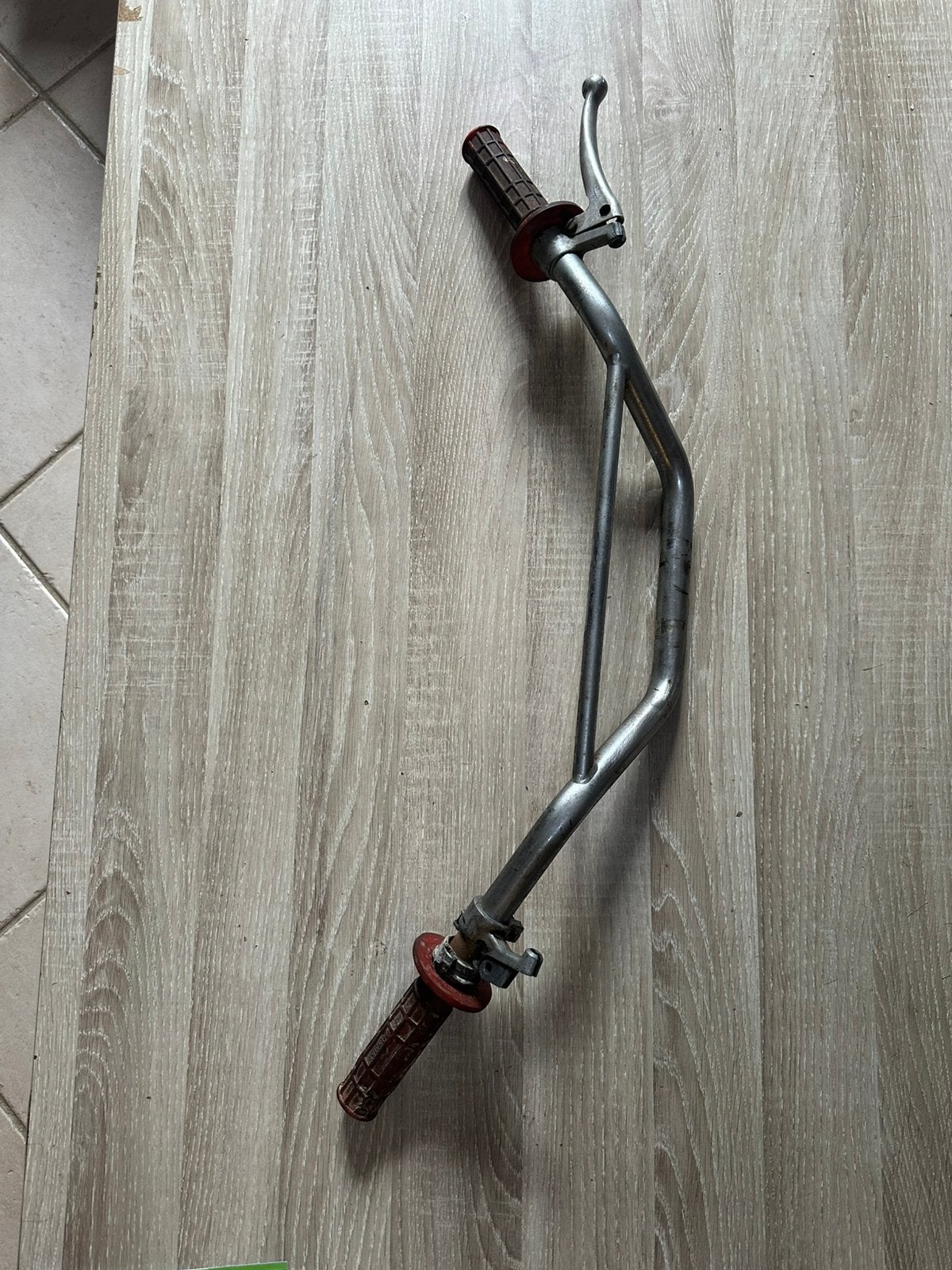 Guidon pour ancienne moto de trial et enduro. Aprilia fantic, Enlèvement ou Envoi