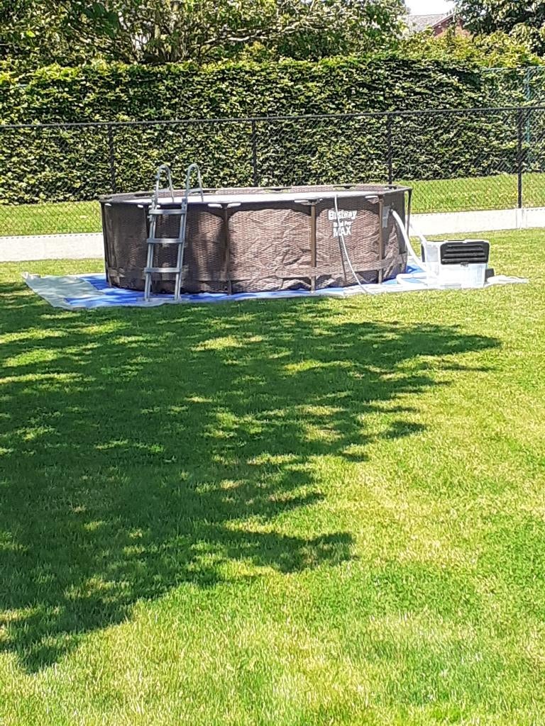 Zwembad "Bestway" met veel accessoires, Jardin & Terrasse, Piscines, Utilisé, Piscines hors sol, 80 à 120 cm, 200 à 400 cm, 300 cm ou plus