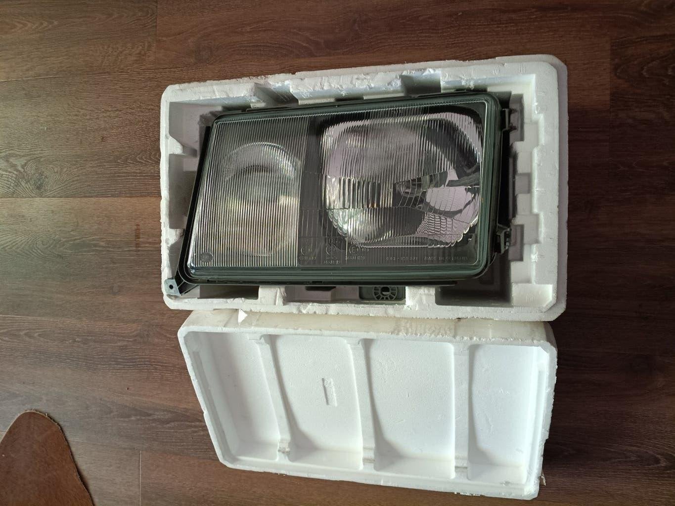 Mercedes W124 Hella schade koplamp, Ophalen of Verzenden, Mercedes-Benz