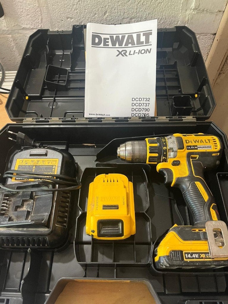 Perceuse Dewalt, Enlèvement, Utilisé