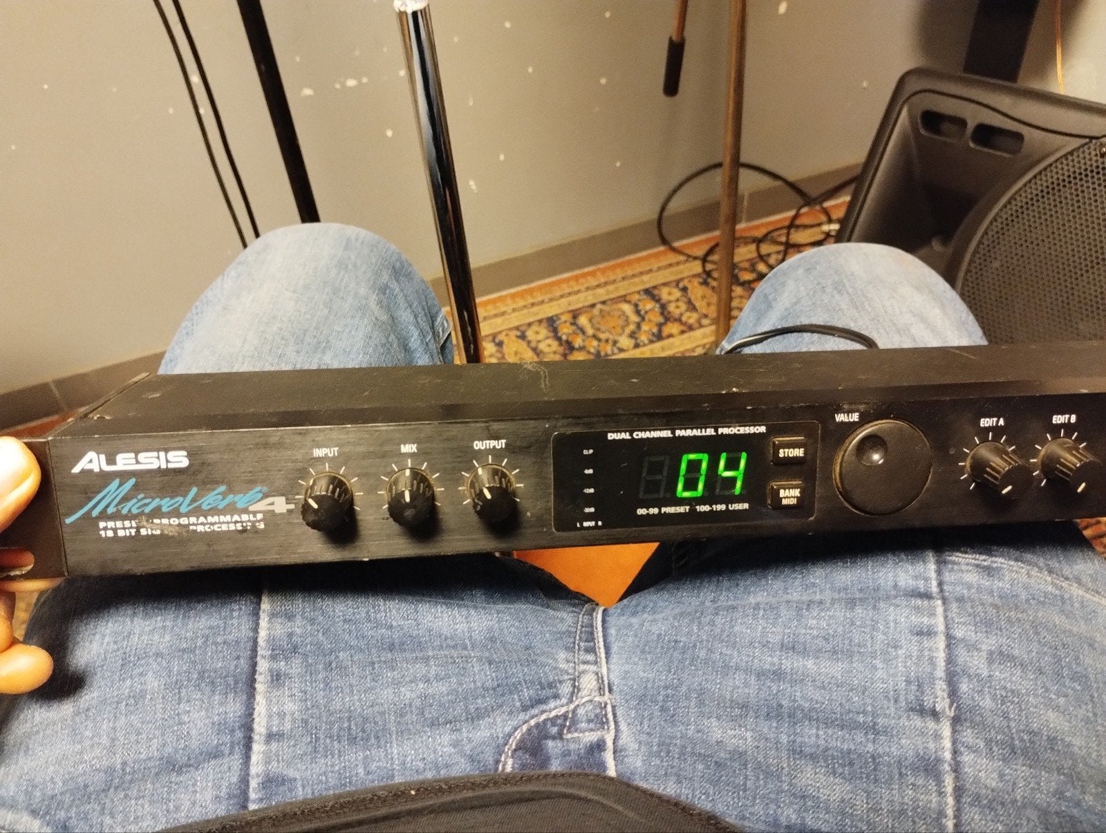 Alesis Midverb 4, Musique & Instruments, Effets, Enlèvement ou Envoi