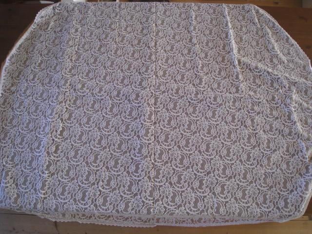 Tafelkleed, rond, wit met lichtbruin onderkleed, perfekt !!, Huis en Inrichting, Keuken | Textiel, Wit, Ophalen