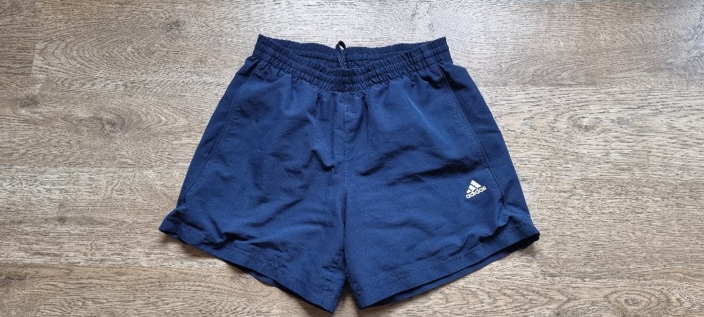 blauwe short Adidas maat Smal, Vêtements | Hommes, Vêtements de sport, Addidas, Enlèvement ou Envoi, Général, Porté