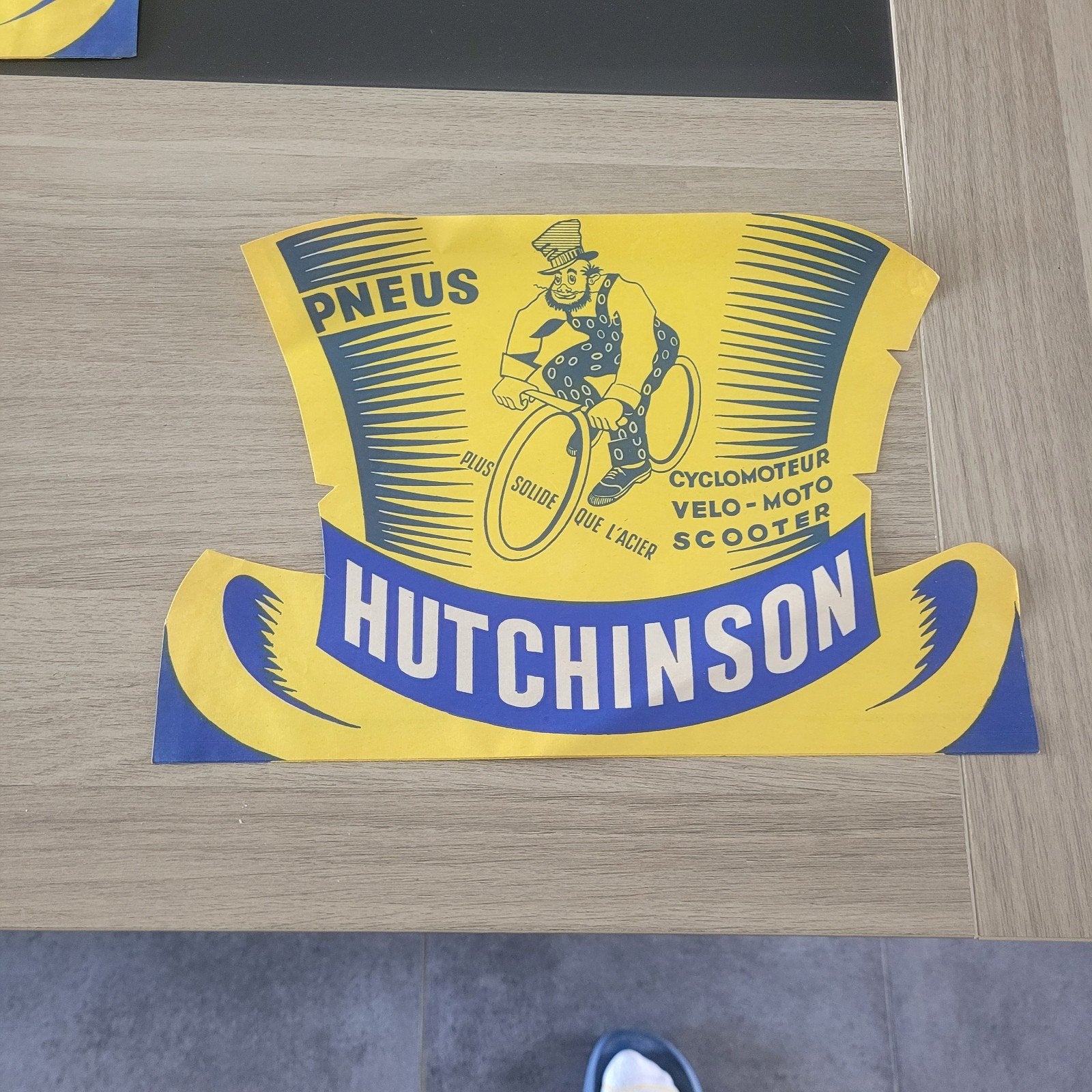 oude papieren hoed van Hutchinson Tire, Ophalen of Verzenden