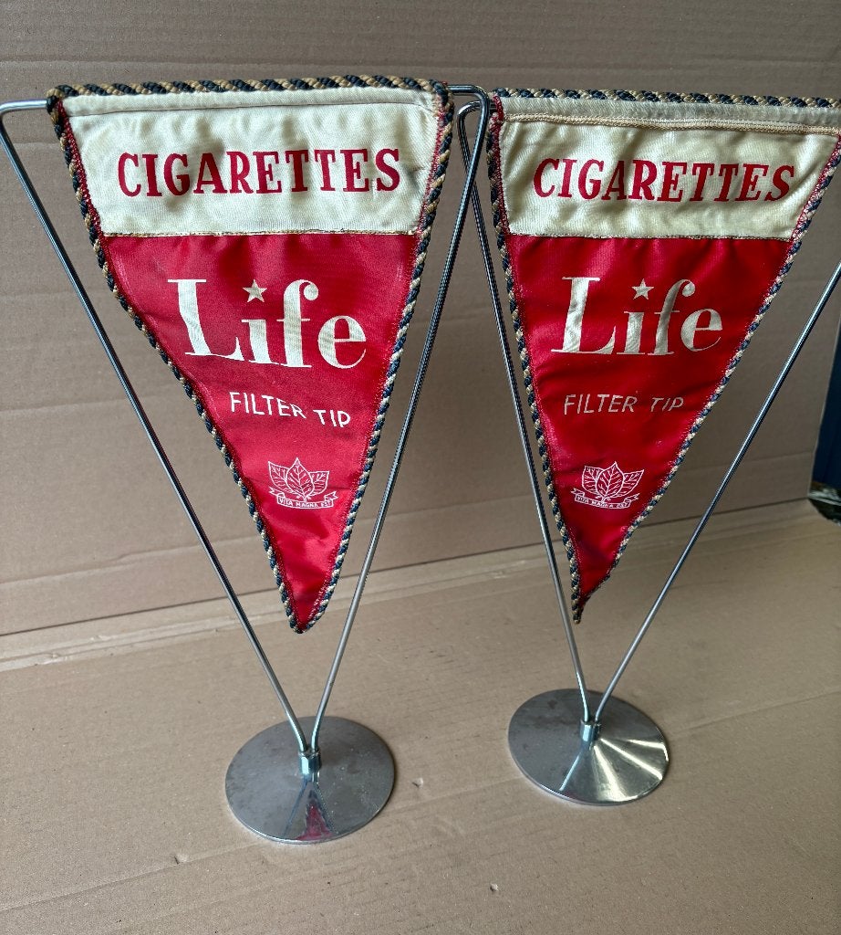 LIFE cigarettes tabac fanion drapeau  T.P. 1961, Collections, Envoi