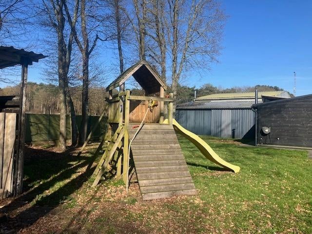 speeltuig buiten, Ophalen, Gebruikt