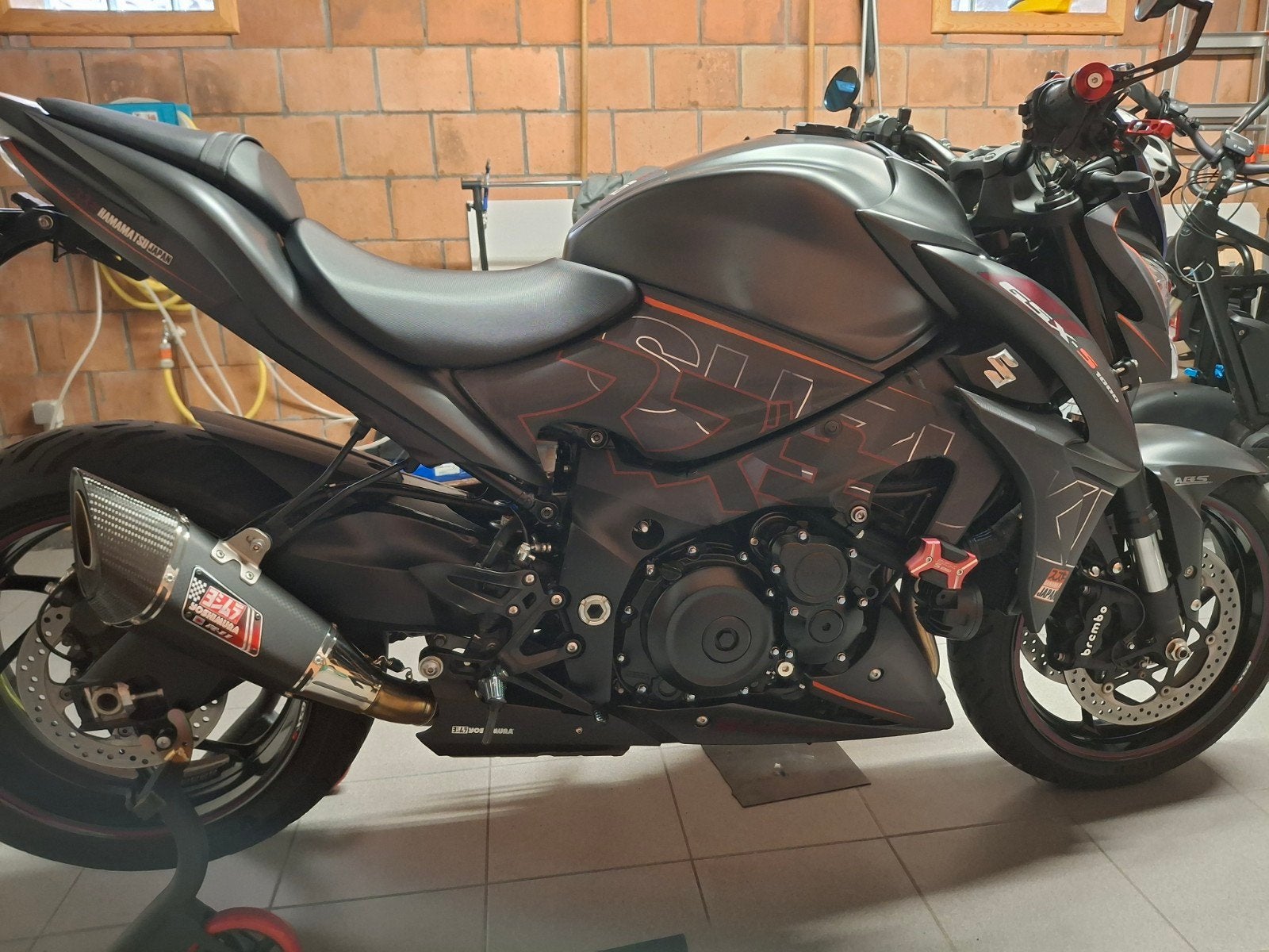 suzuki gsxs1000z, Motoren, Gebruikt, ABS