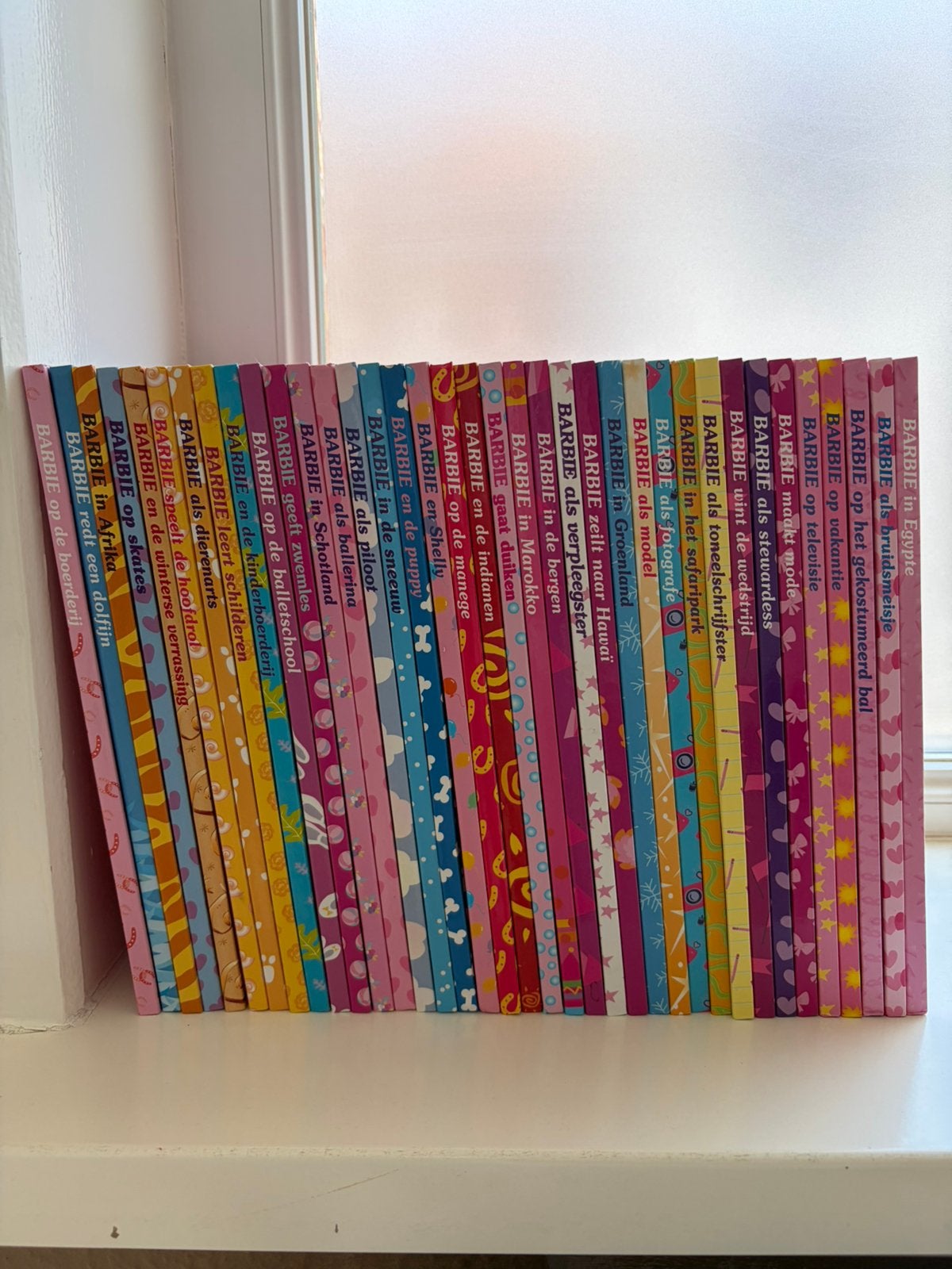 Grote Barbie boekenverzameling, Boeken, Ophalen, Zo goed als nieuw