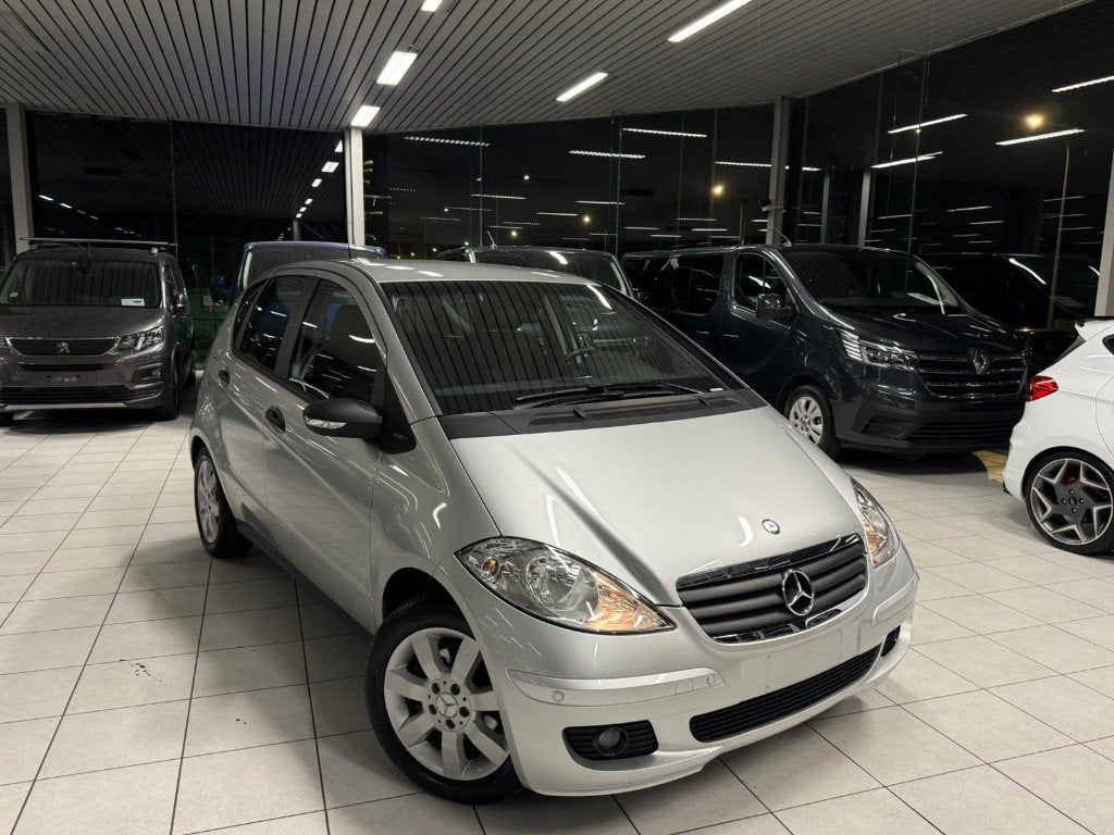 Mercedes-benz A150 Polar Star 1.5i Essence 70kW Euro 4, Autos, Boîte manuelle, Entretenue par le concessionnaire, 5 portes, Euro 4