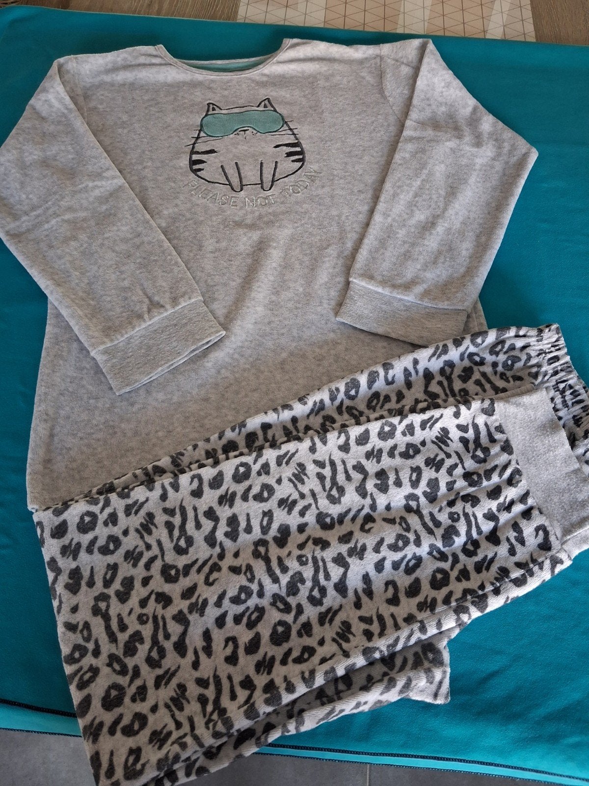 te koop, Ophalen of Verzenden, Zo goed als nieuw, Meisje, Nacht- of Onderkleding