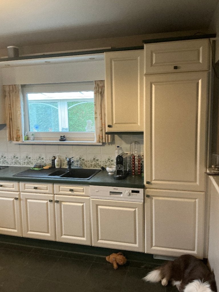 volledige keuken te koop - zelf af te halen en te demonteren, Ophalen, Wit, Hoekkeuken, Zo goed als nieuw
