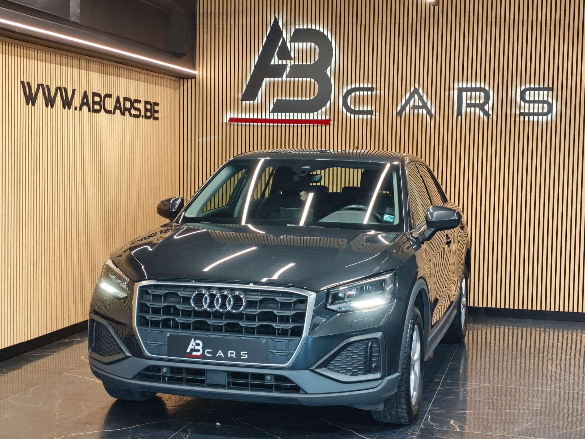 Audi Q2 1.0TFSI SPORT * COCKPIT * GARANTIE 12 MOIS *, Auto's, Gebruikt, Leder, Bedrijf, 5 deurs