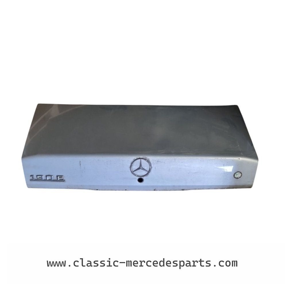 Kofferdeksel Mercedes oldtimer w201 190 190D 190D  sedan, -, Haillon arrière, Enlèvement, Utilisé