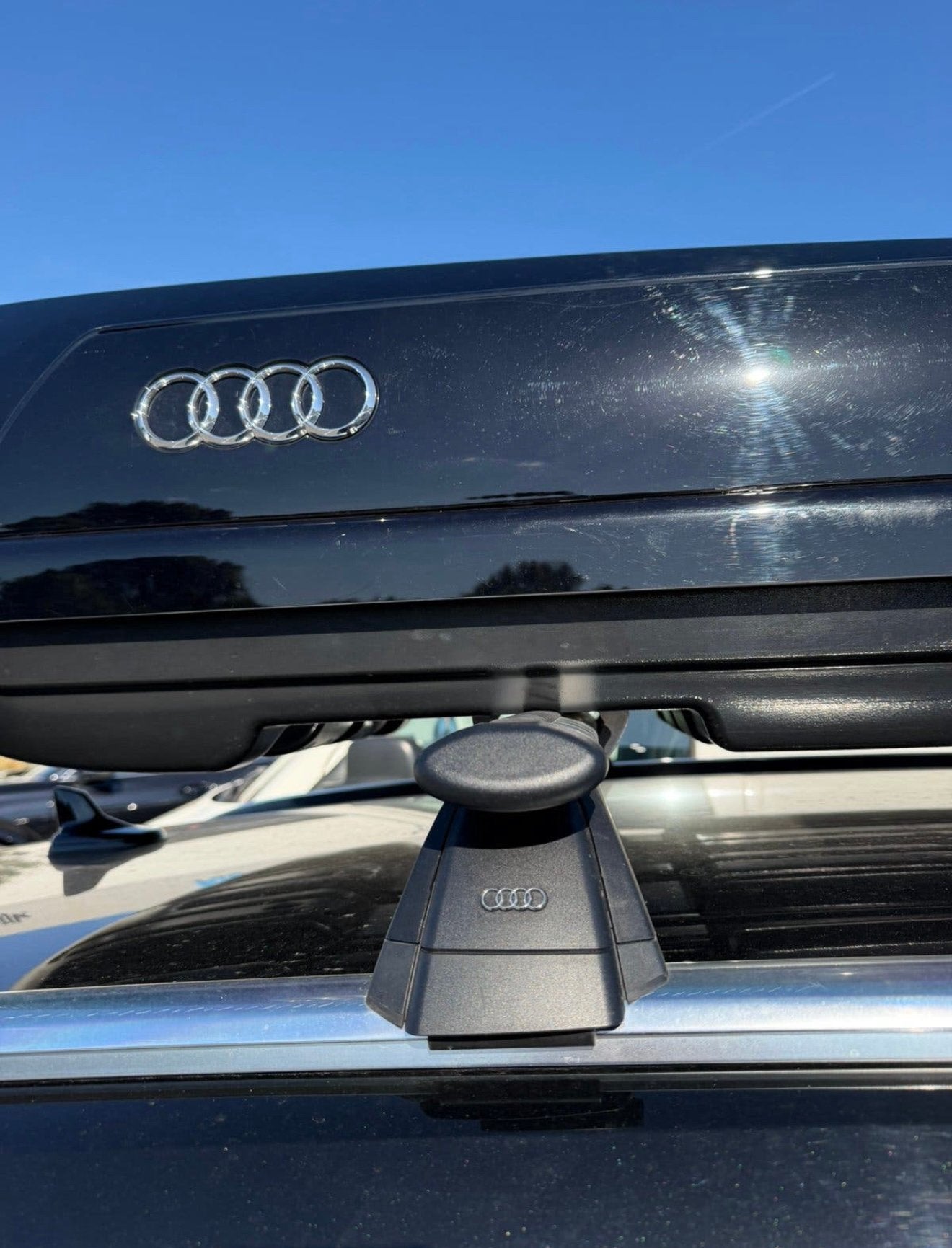 Audi A4 dakkoffer en dakdragers, Enlèvement, Comme neuf