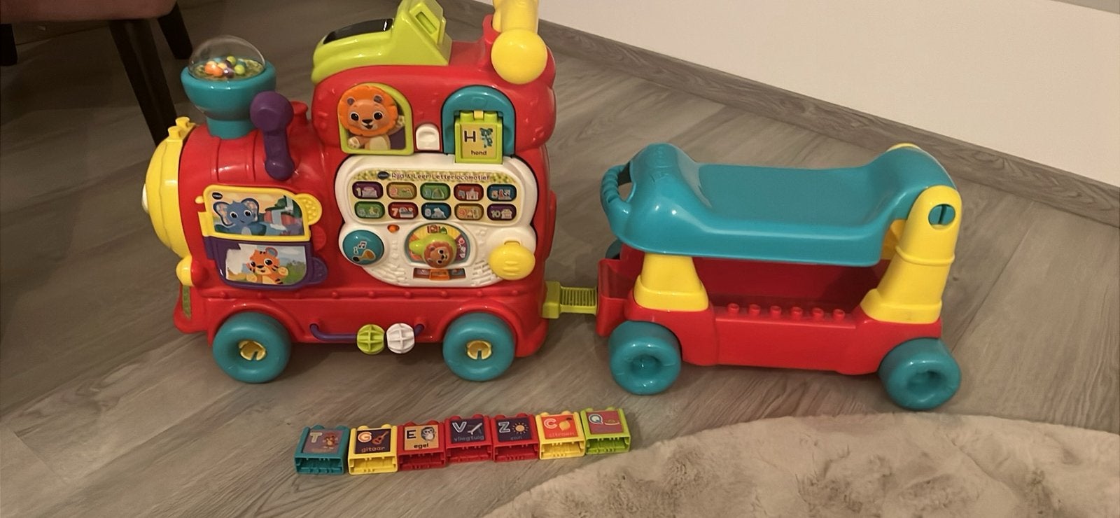 Locomotive en cuir et motoneige Vtech, Enfants & Bébés, Jouets | Vtech, Enlèvement, Comme neuf