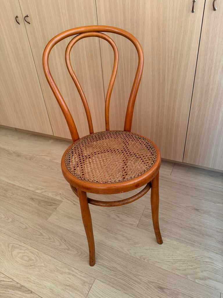 Thonet stoel nr. 14, Ophalen