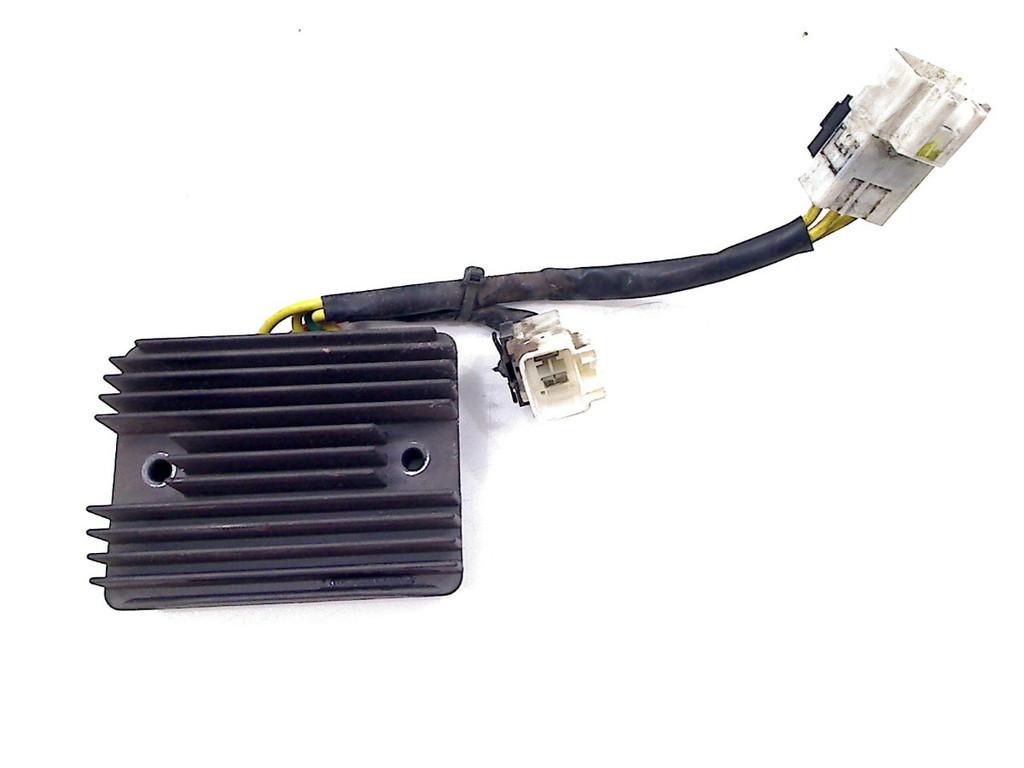 REGULATEUR DE TENSION Piaggio MP3 500 2014-2018 (sh689jc), Dhr. S. di Majo, Utilisé, Info@cama-motorparts.nl, P.J. Troelstraweg 8 8
3144 CX  MAASSLUIS, NL
