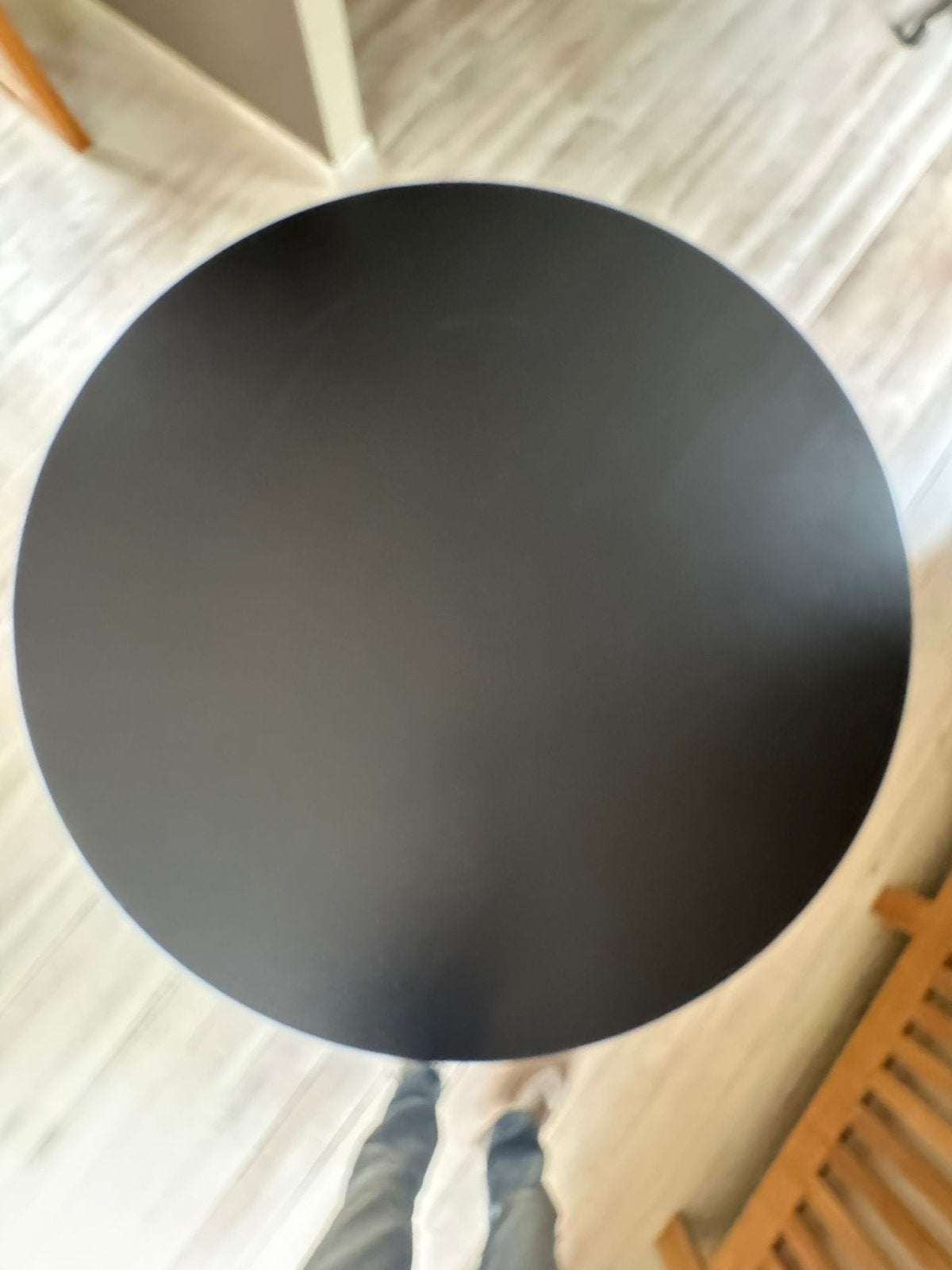 Table ronde en bois massif noir – Ø 150 cm, Maison & Meubles, Rond, Enlèvement, Utilisé, Autres essences de bois