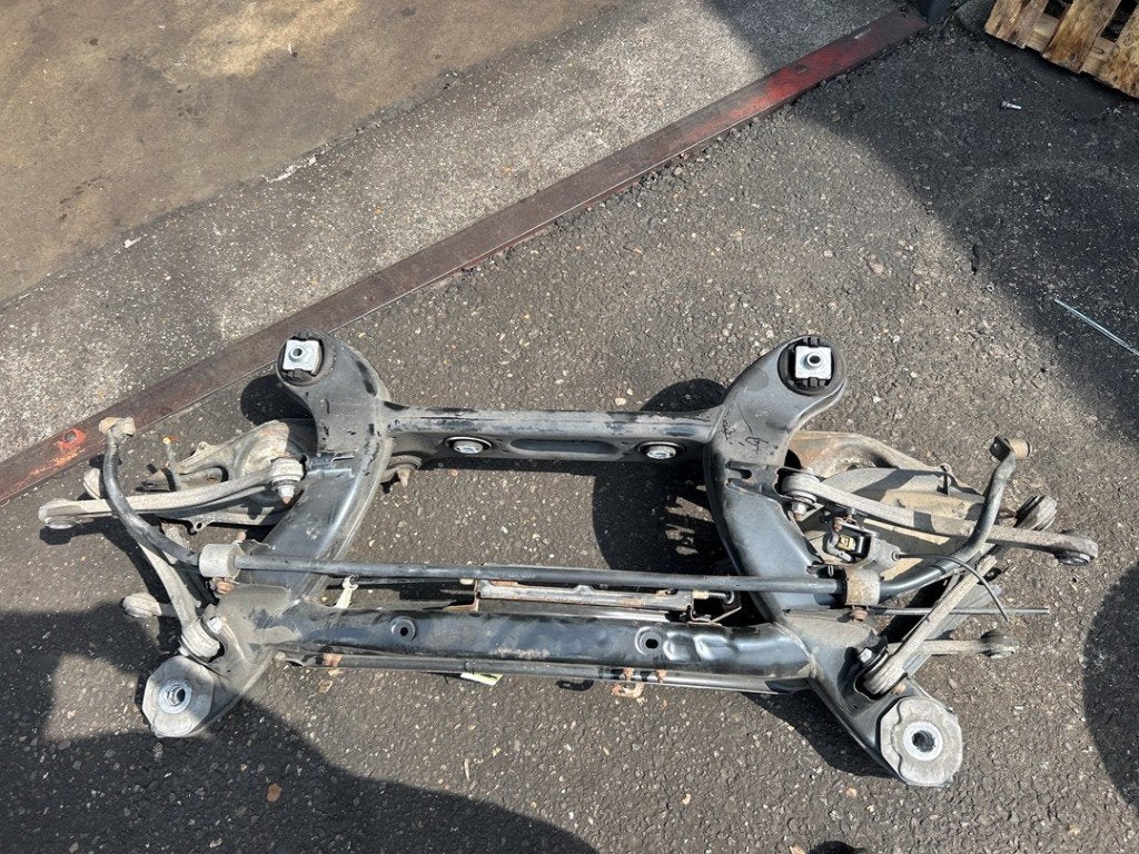 SUBFRAME Mercedes-Benz E (W212) (|A2043500141|A2123503805|), Auto-onderdelen, Gebruikt, Mercedes-Benz, Dialog.mb@mercedes-benz.com
