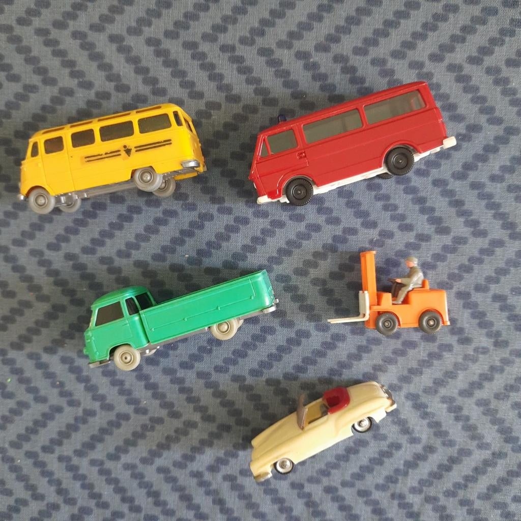 Lot de 5 WIKING VINTAGE comprenant BORGWARD, MERCEDES, VW, e, Enlèvement, Comme neuf, Autres types, Wiking