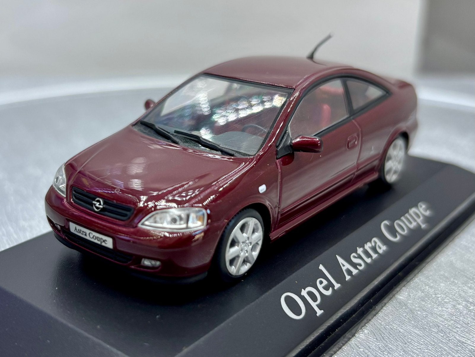 1:43 Opel astra g coupe, Hobby en Vrije tijd, Modelauto's | 1:43, Ophalen of Verzenden, Zo goed als nieuw, MiniChamps