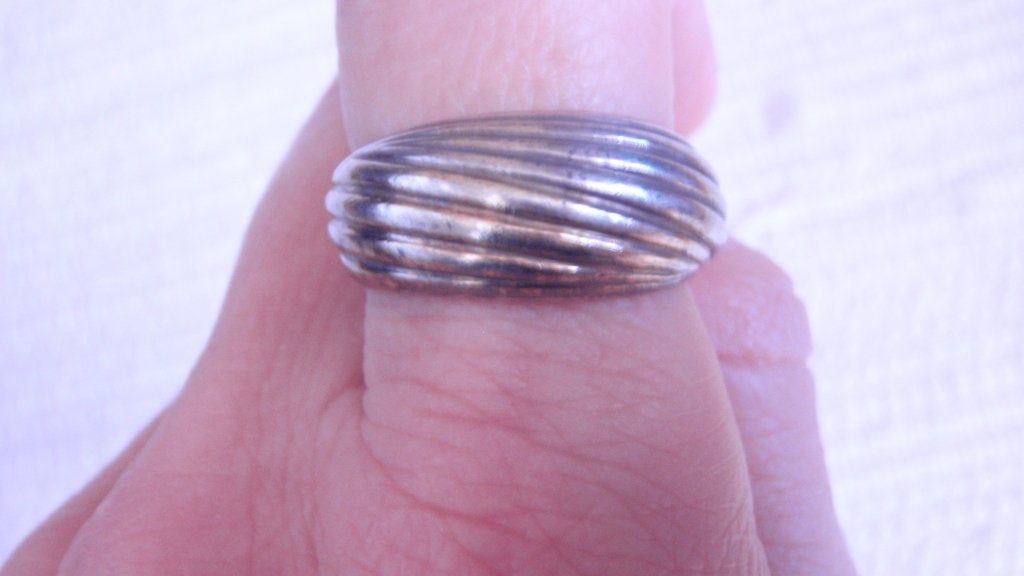 Vintage Two-Tone Zilveren ring - Ribbed Dome/Shrimp Design, Bijoux, Sacs & Beauté, Enlèvement, Argent, Argent