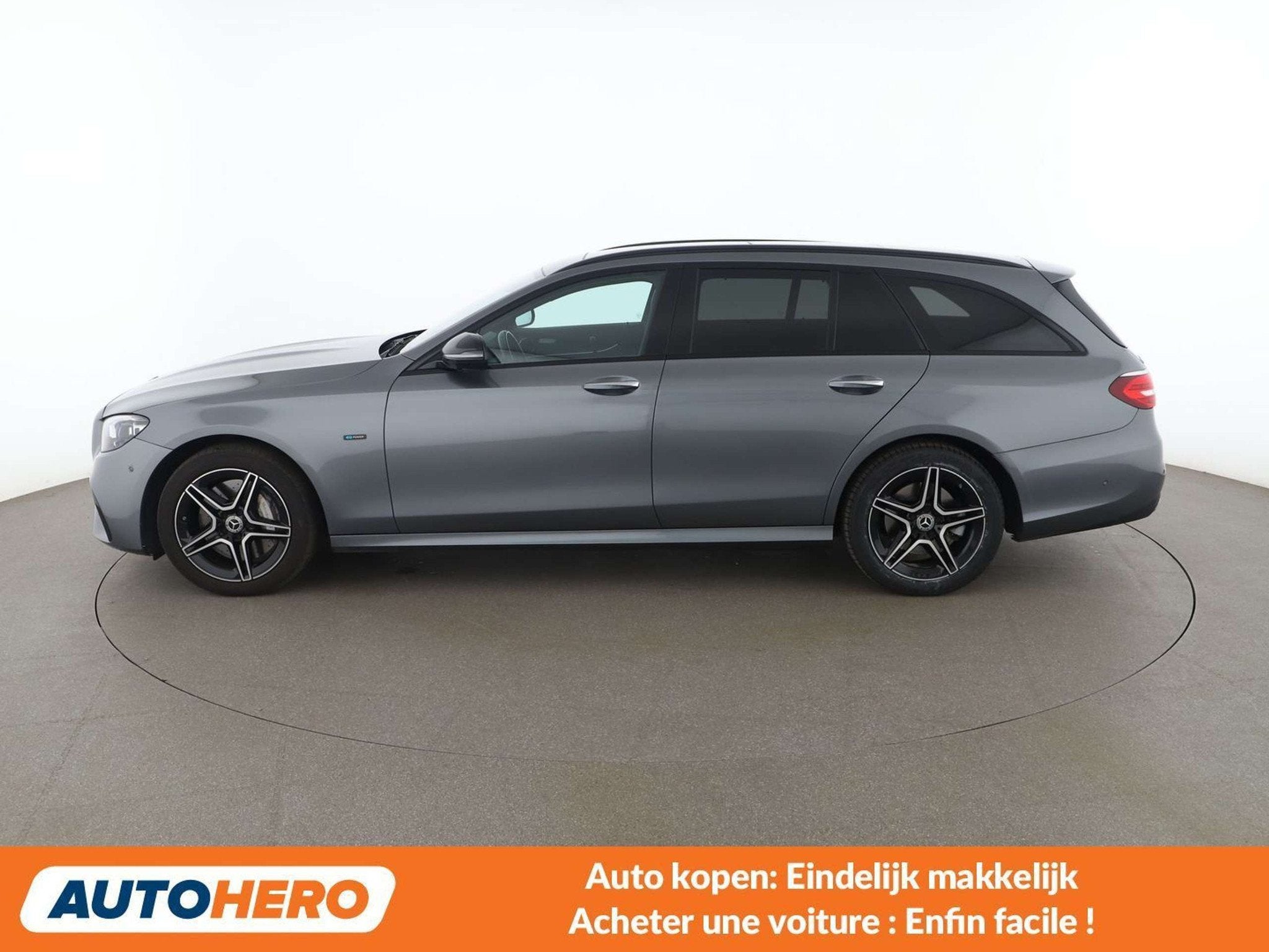 Mercedes-Benz E-Klasse 300 E 300e T AMG Line (automatique), Autos, Argent ou Gris, https://public.car-pass.be/vhr/245ad2cb-b5b2-4a00-a12f-03cb1862f26b