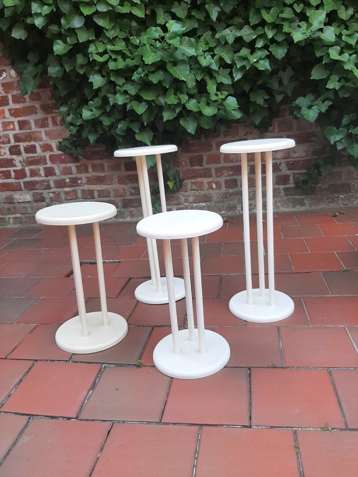 Set van 4 houten bijzettafels, Ophalen