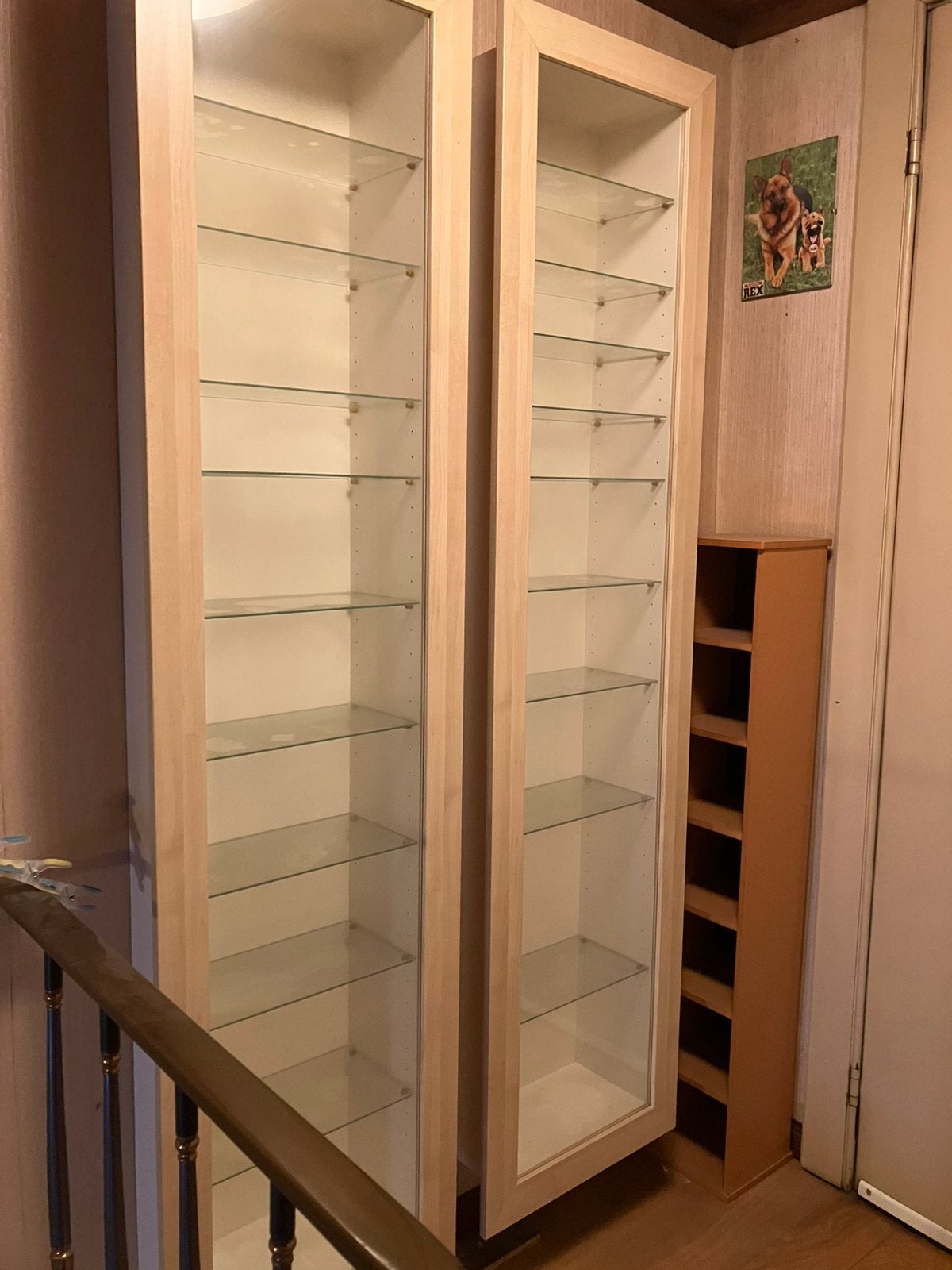 Ikea Bertby vitrinekast, Ophalen, Zo goed als nieuw