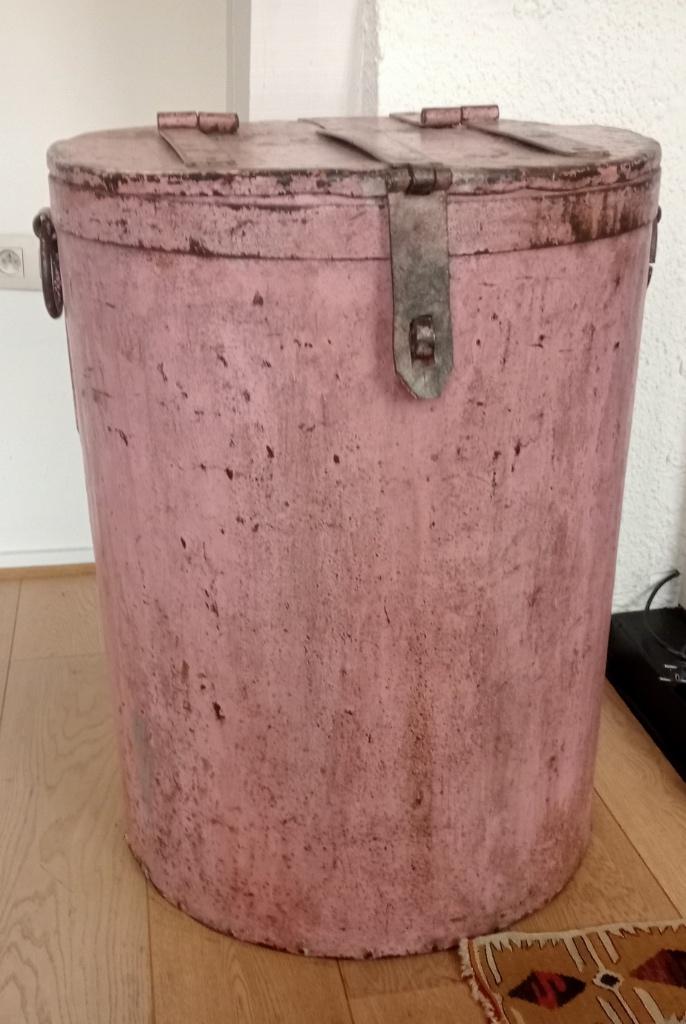 Ronde metalen Indische decoratieve kist, 75 cm ou plus, Enlèvement, Utilisé, 50 à 75 cm