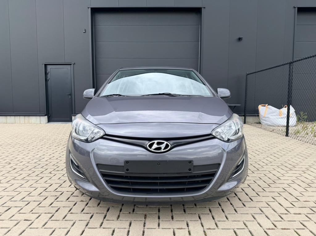 Hyundai I20 1.2 Benzine - 2014 - 55 000 km!, Auto's, Hyundai, Euro 5, Stof, Zwart, USB