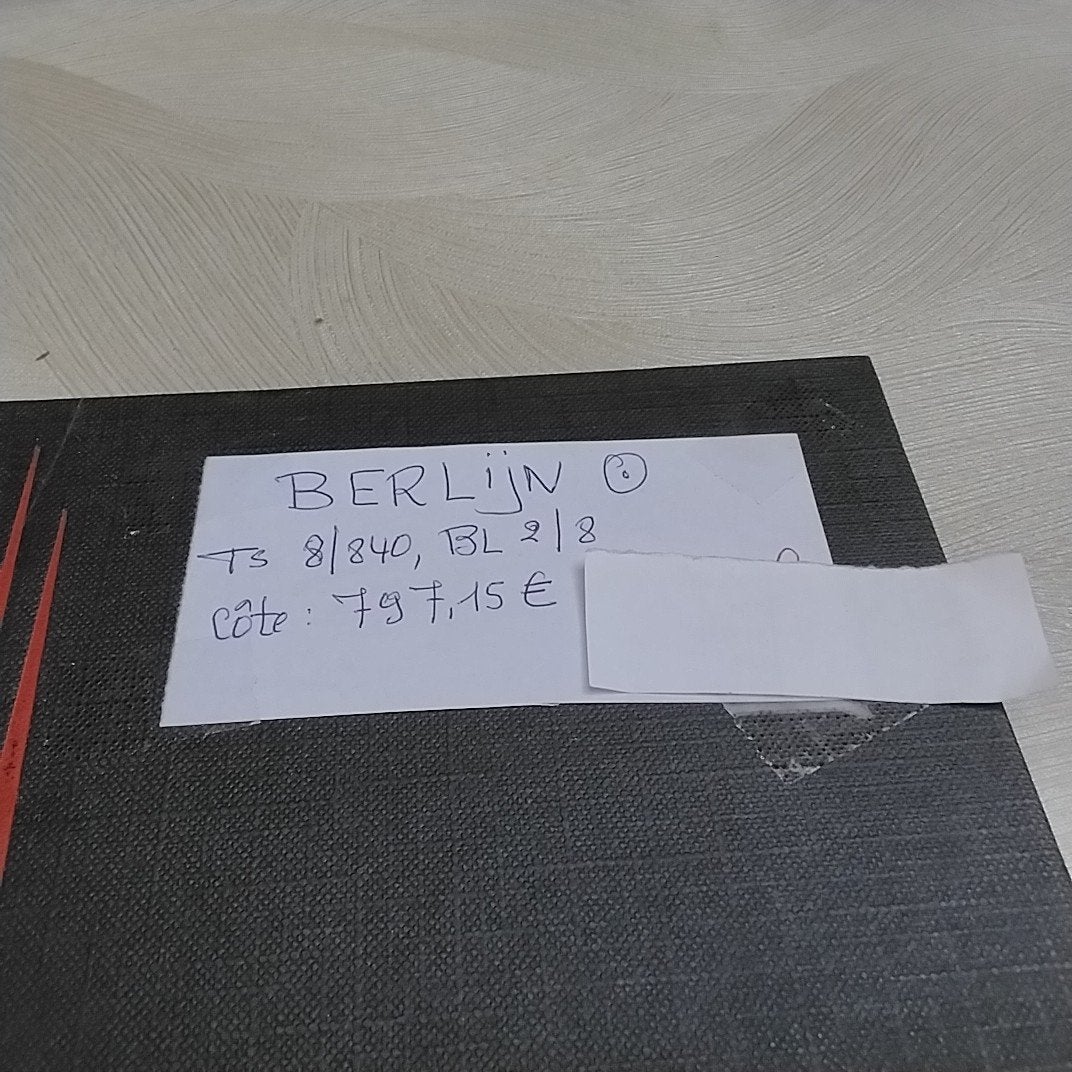BERLIN estampillé entre le 8/840, bloc 2/8 cote 797,15€, Envoi