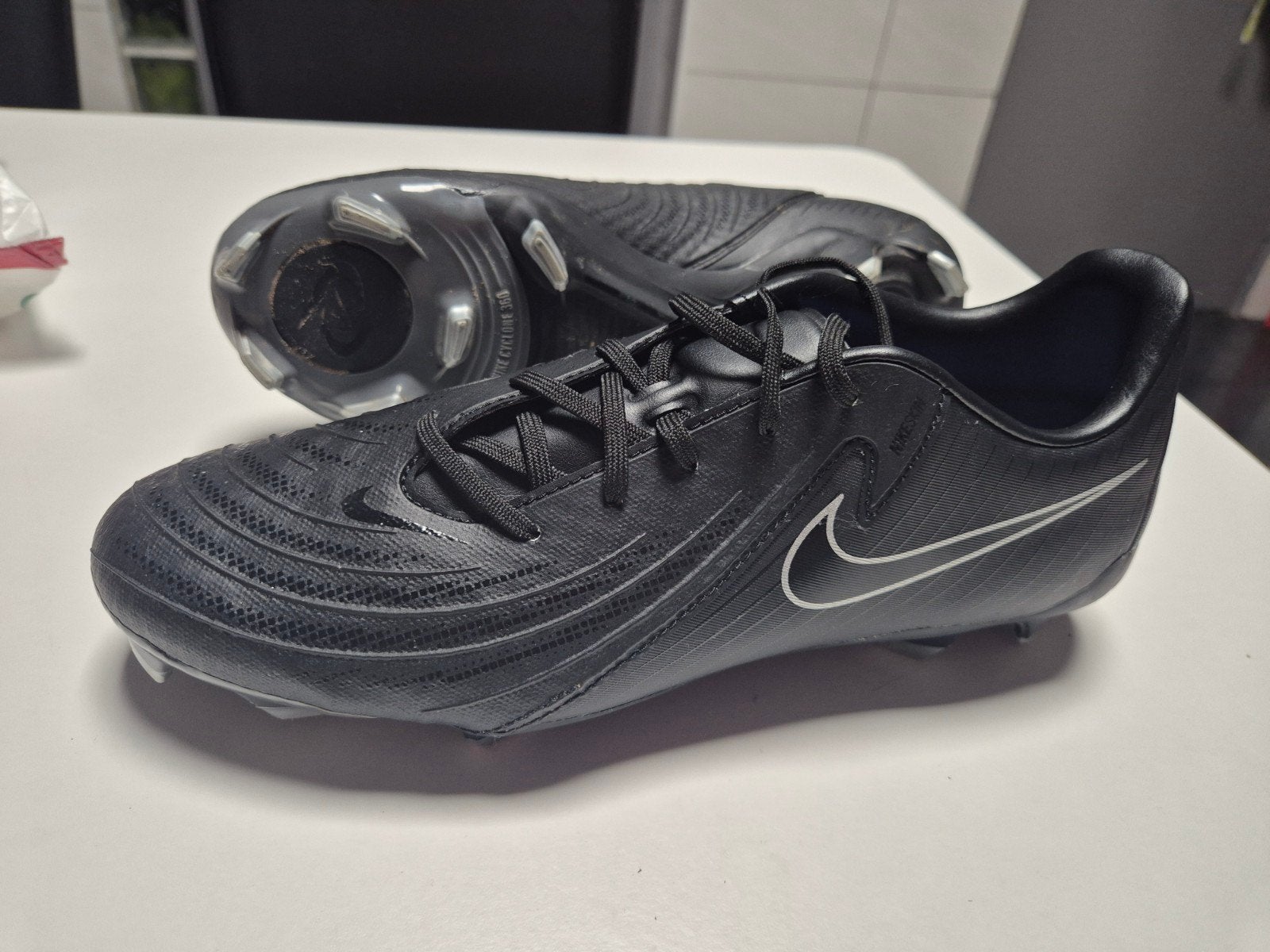 nike Phantom  maat 42.5, Sport en Fitness, Ophalen, Nike