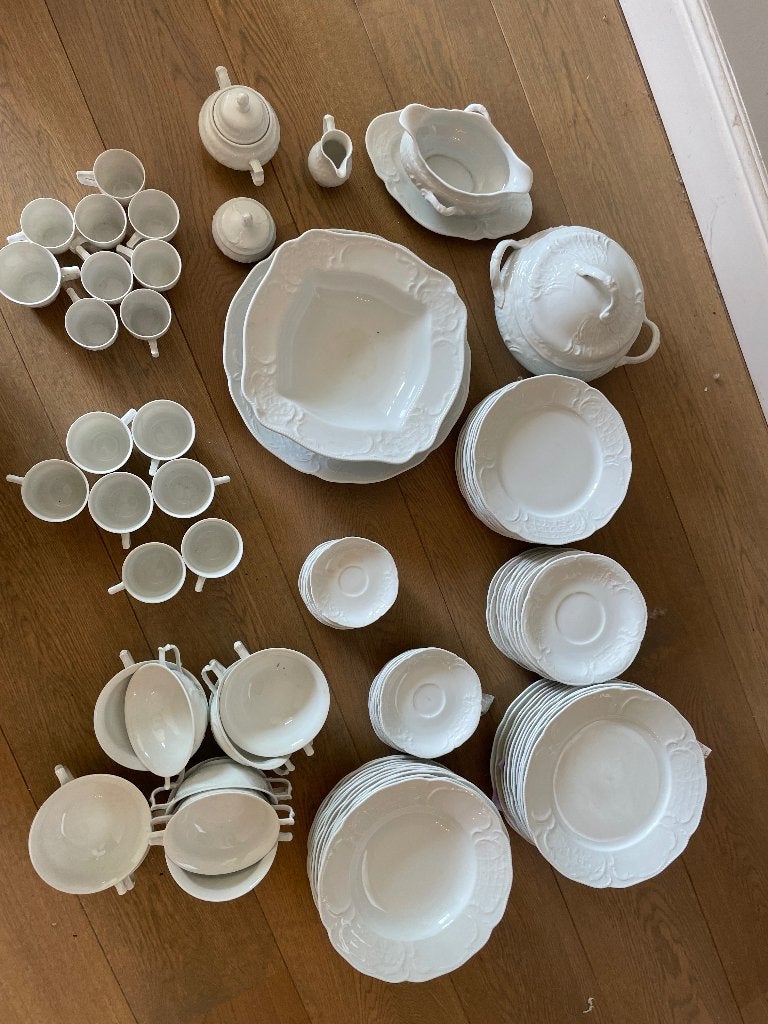 Mooi klassiek compleet servies, Enlèvement