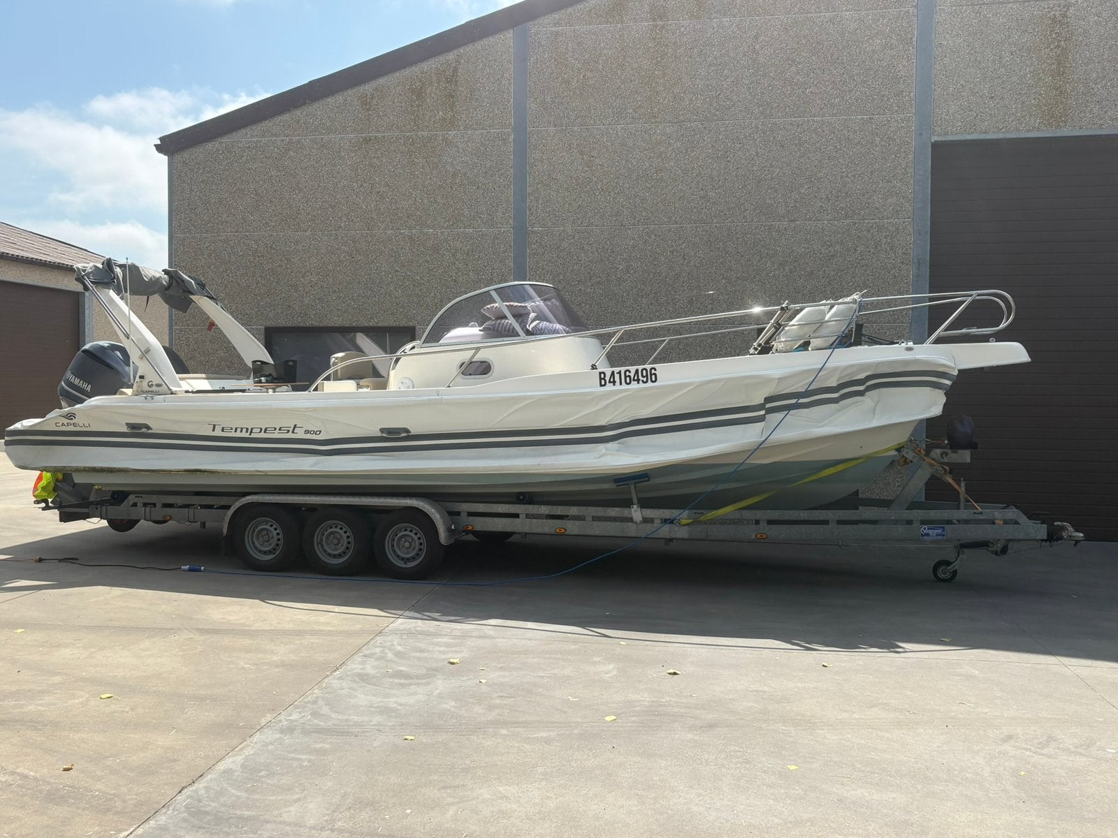 Capelli tempest 900wa direct beschikbaar, Watersport en Boten, Ophalen, Gebruikt