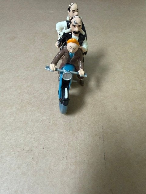 Tintin en moto avec Dupont et Dupond, Enlèvement ou Envoi, Tintin, Utilisé, Statue ou Figurine