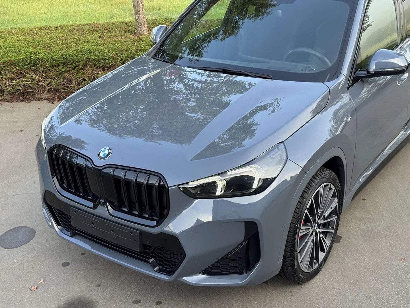 BMW X1 sDrive20i M Sport Pro / FULL OPTION / PANO / TREHAAK, Autos, X1, Argent ou Gris, Achat, Euro 6