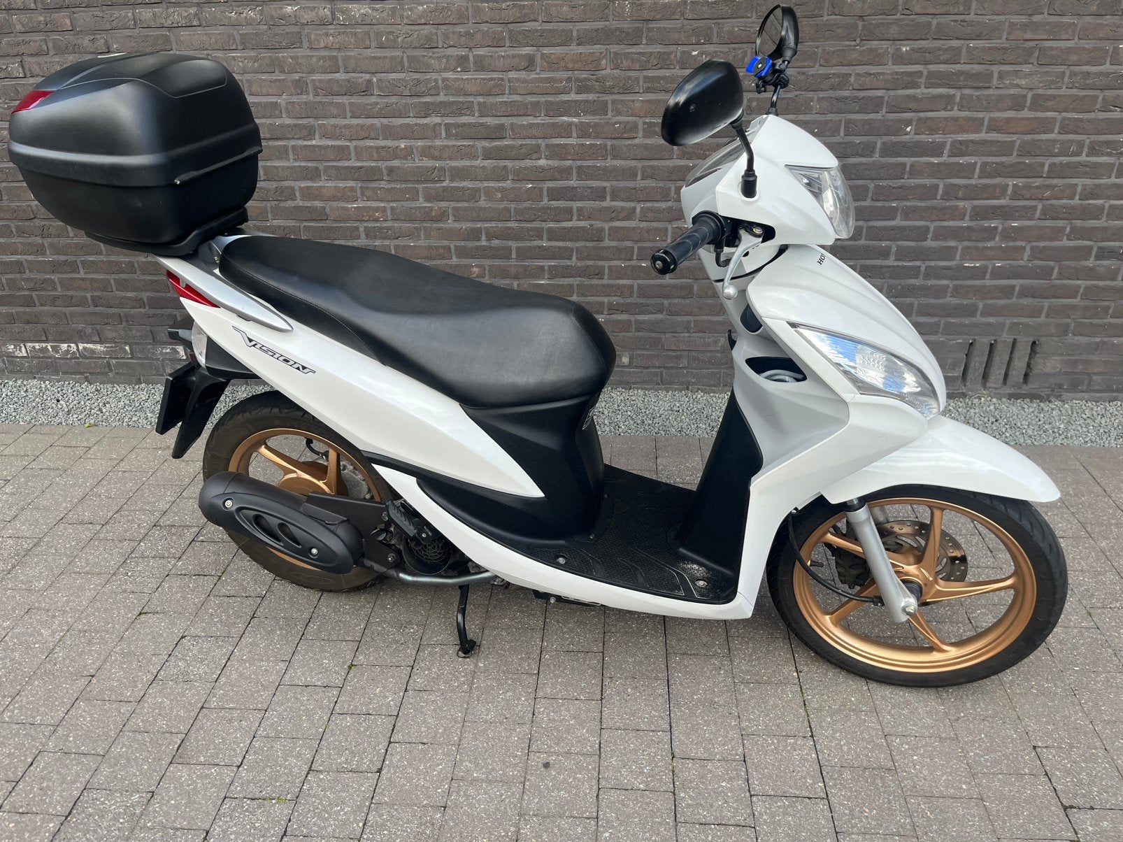 Honda Vision 110cc, Particulier, Scooter