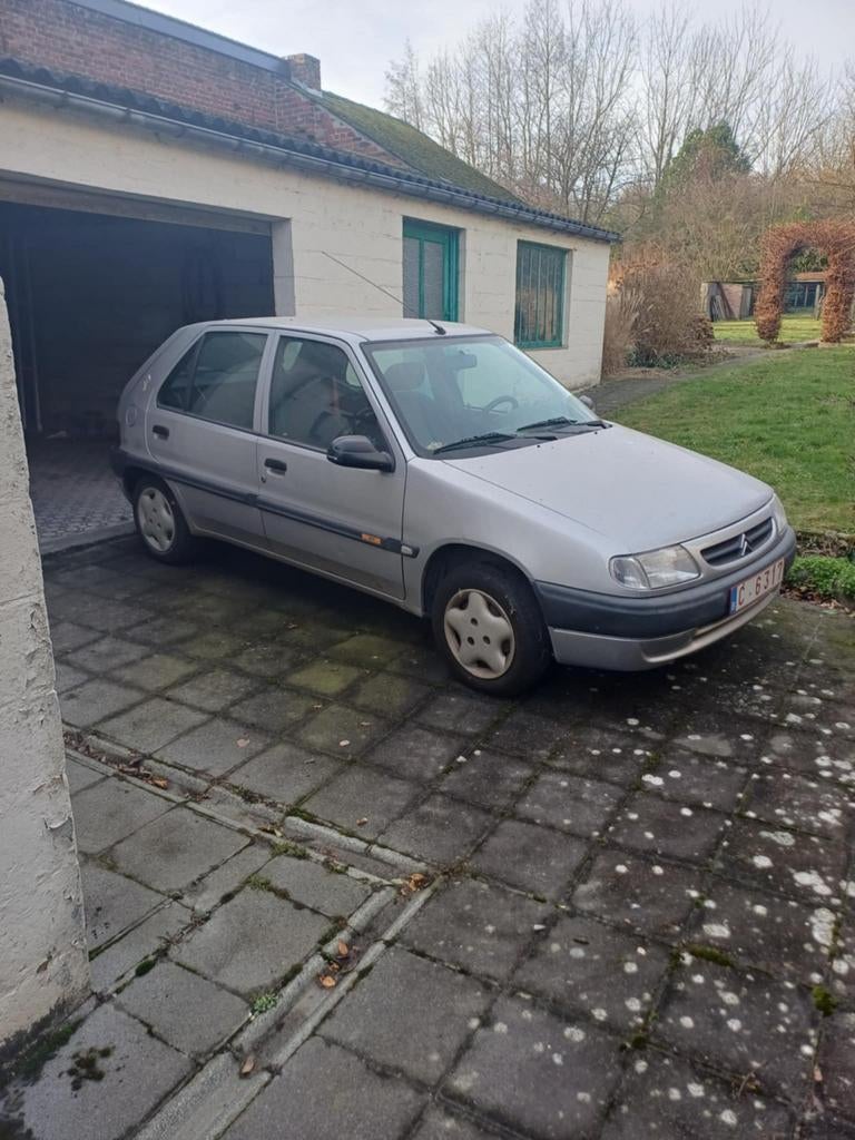 A vendre, Autos, Entreprise, Essence, Achat, Saxo