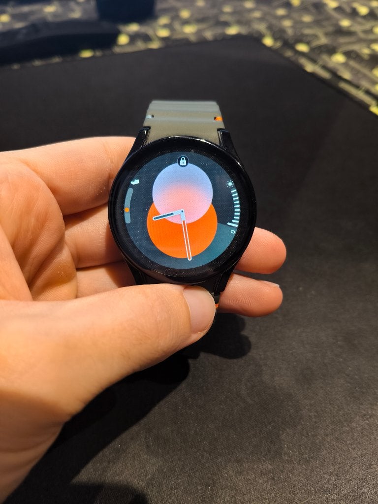 Galaxy Watch7 (Bluetooth, 40mm), Étanche, Avancer d'un pas, Comme neuf, Samsung galaxy watch7