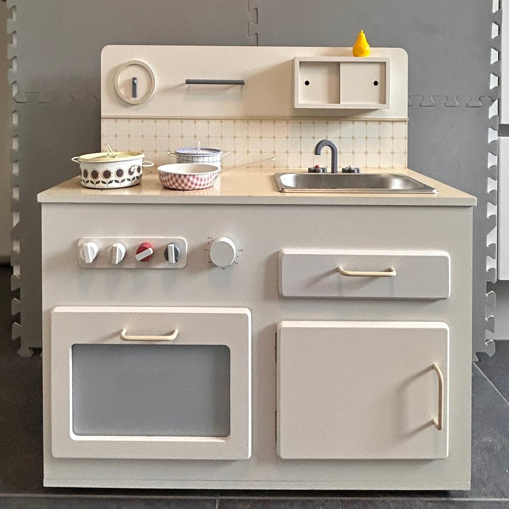 ZARA WOODEN PLAY KITCHEN + accessories, Enfants & Bébés, Enlèvement, Utilisé, Bois, Jouer à la cuisine