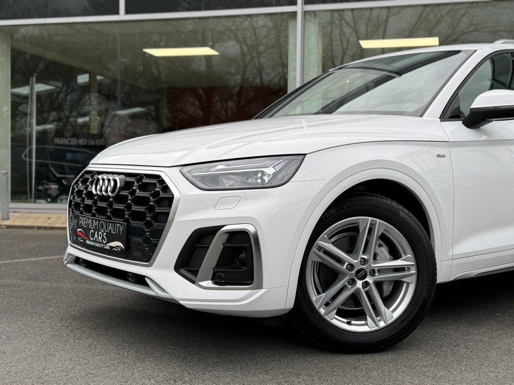 S-LINE / ZETELVERWARMING / CAMERA / CARPLAY /, 4 cilinders, Q5, Wit, 5 deurs