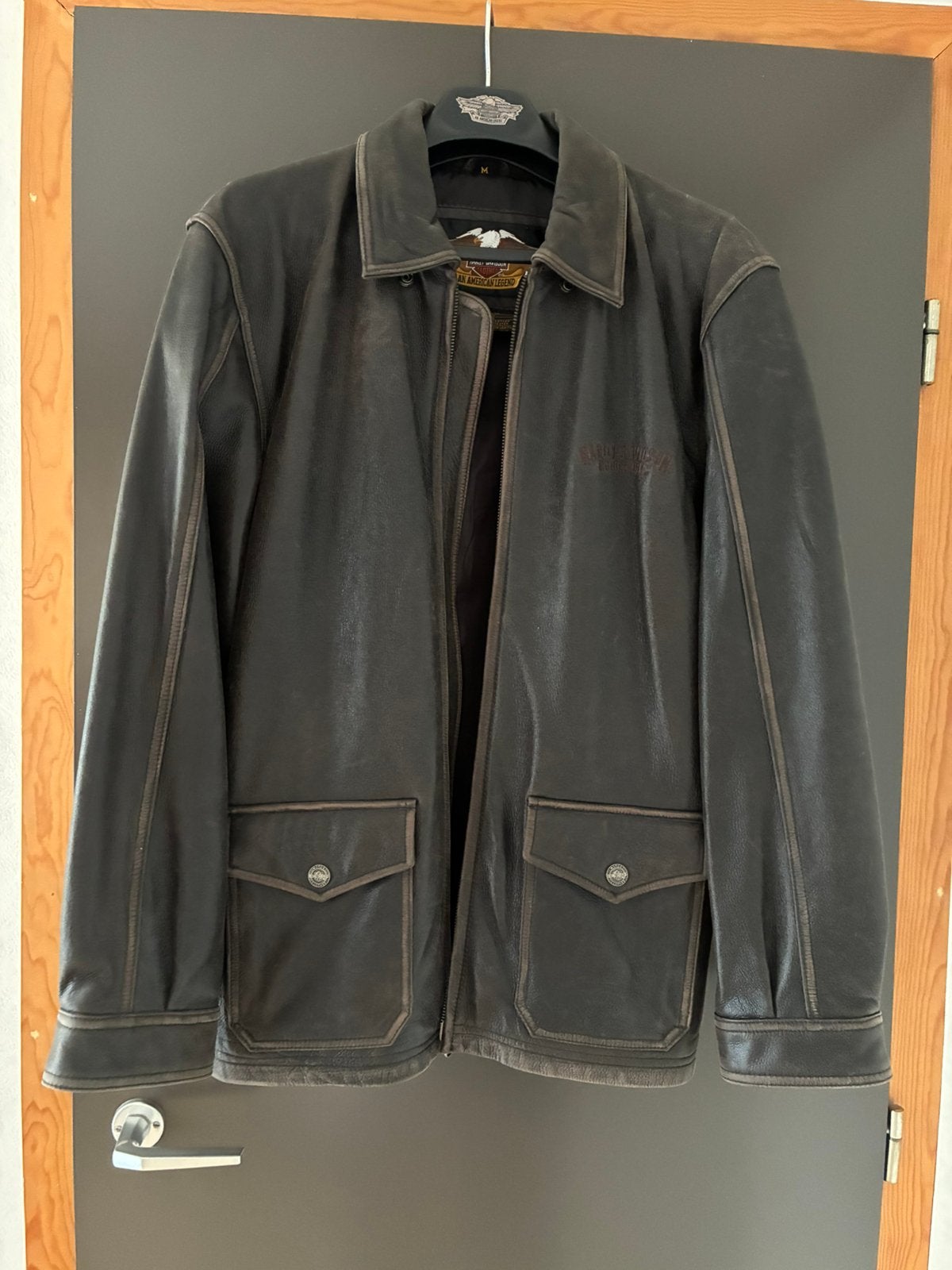 Harley-Davidson halflange vest, Enlèvement