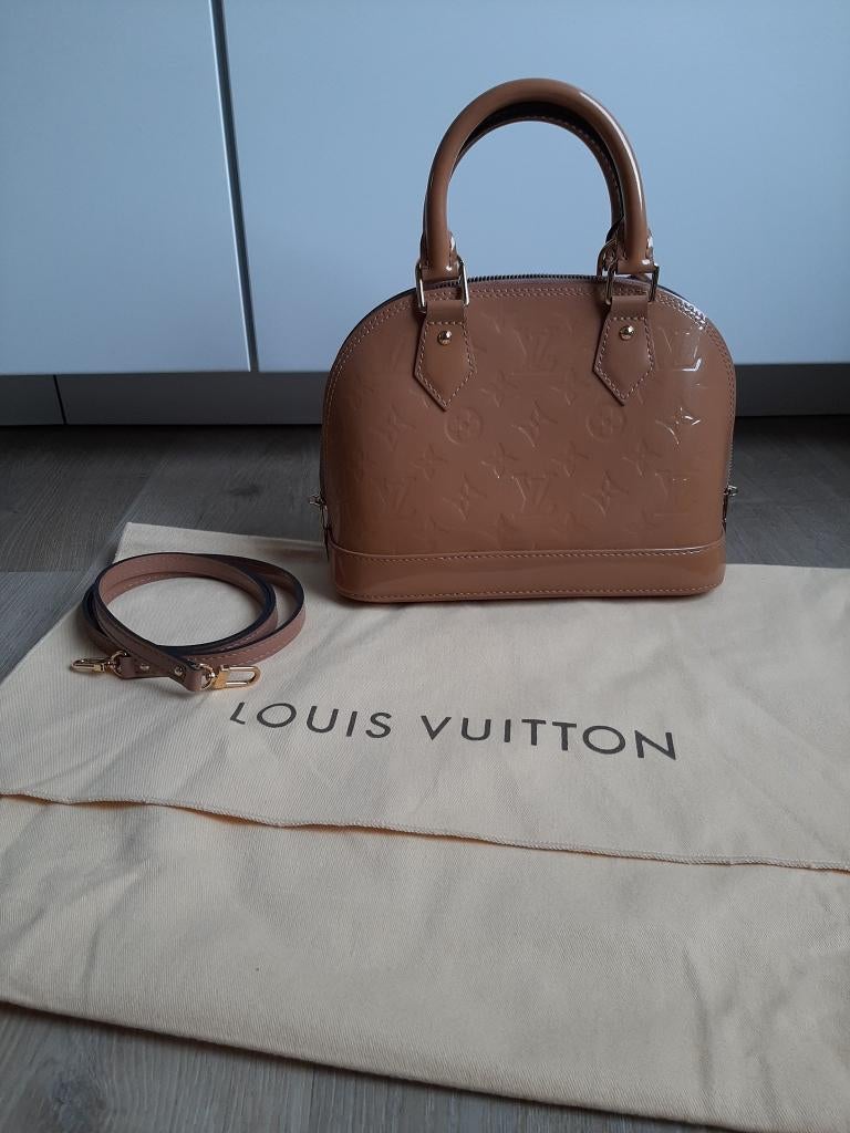 Louis Vuitton handtas Alma oudroze met aankoopfactuur LV, Handtassen en Accessoires, Tassen | Damestassen, Verzenden, Handtas