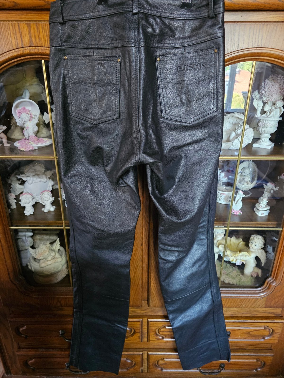 Pantalon moto cuir Richa femme, Enlèvement