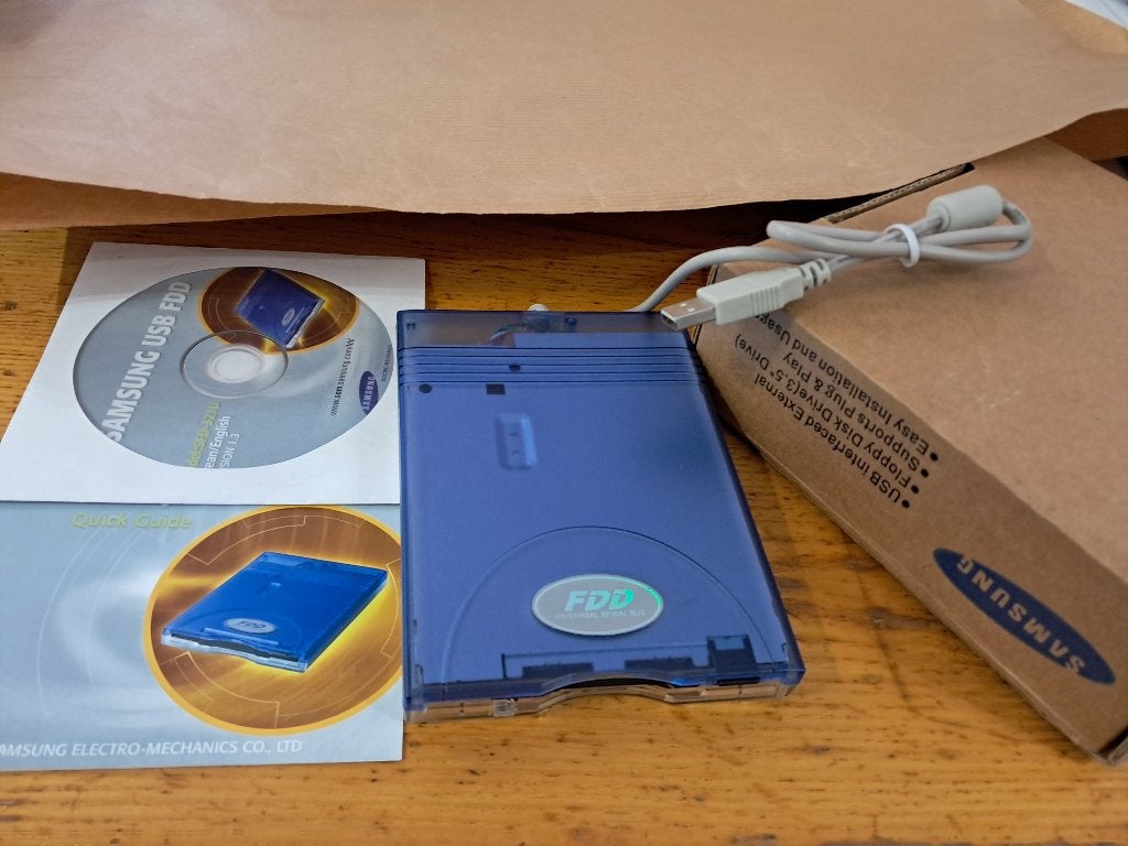 1,44 MB 3,5 inch USB FDD extern diskettestation., Computers en Software, Vintage Computers, Ophalen