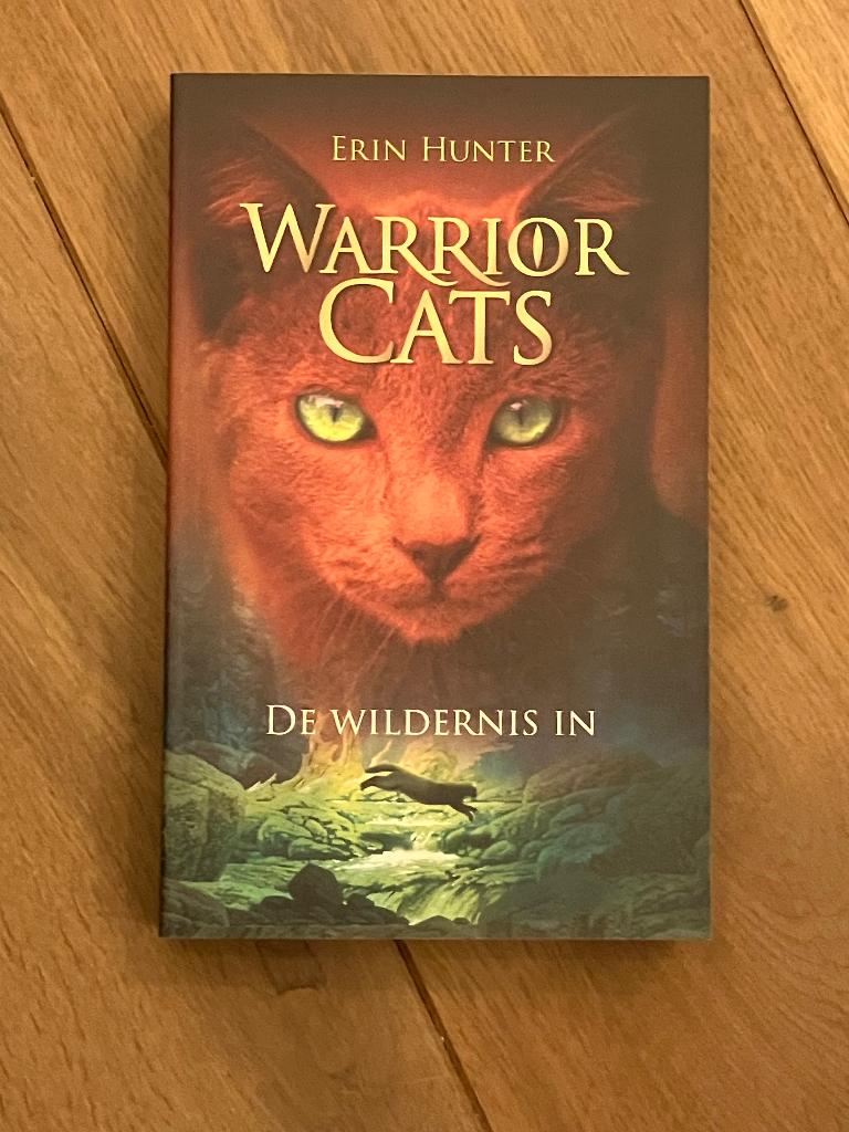 Warrior Cats - De wildernis in, Boeken, Ophalen of Verzenden, Zo goed als nieuw, Erin Hunter, Fictie