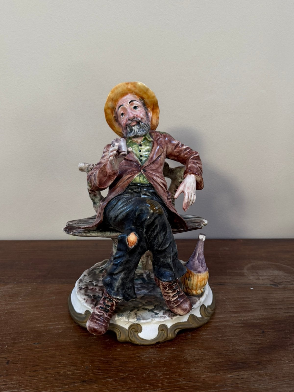 Vintage Original Ceramic Sculpture of Man from Bassano, Enlèvement, Utilisé