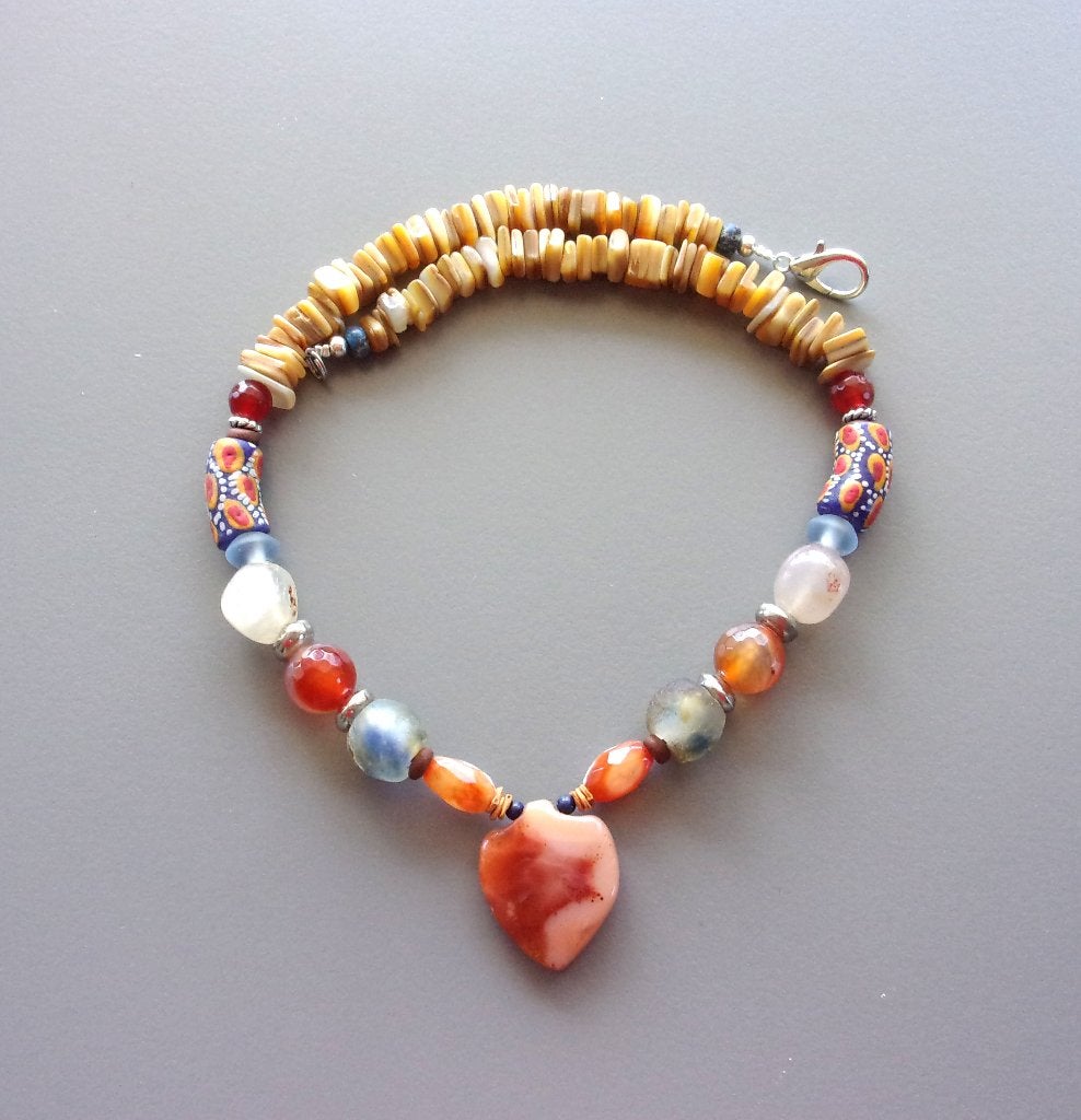 Schattige ketting voor dames met hanger hart in carneool, Handtassen en Accessoires, Kettingen, Nieuw, Oranje, Ophalen of Verzenden